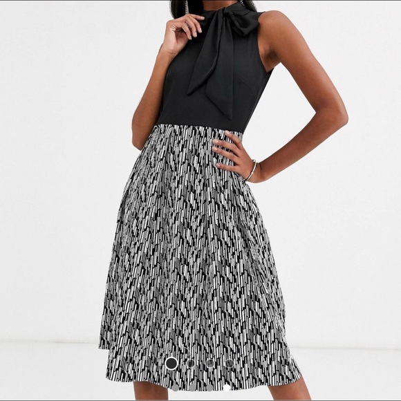 Closet London Collared Skater Dress In Black & White - Size 12 - Picture 4 of 4